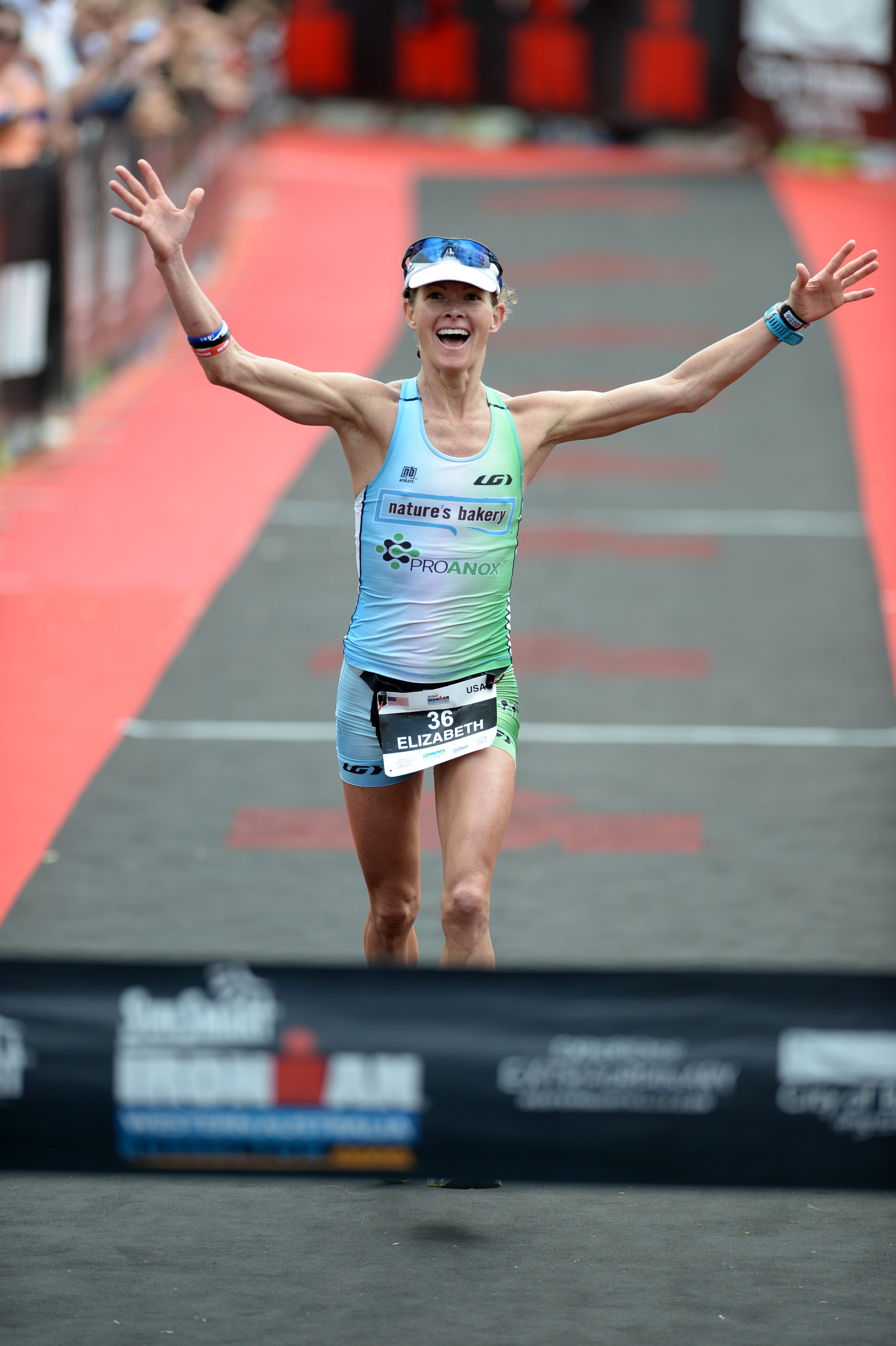 2013 IM WA BUSSELTON_Elizabeth Lyles_credit Delly Carr IRONMAN