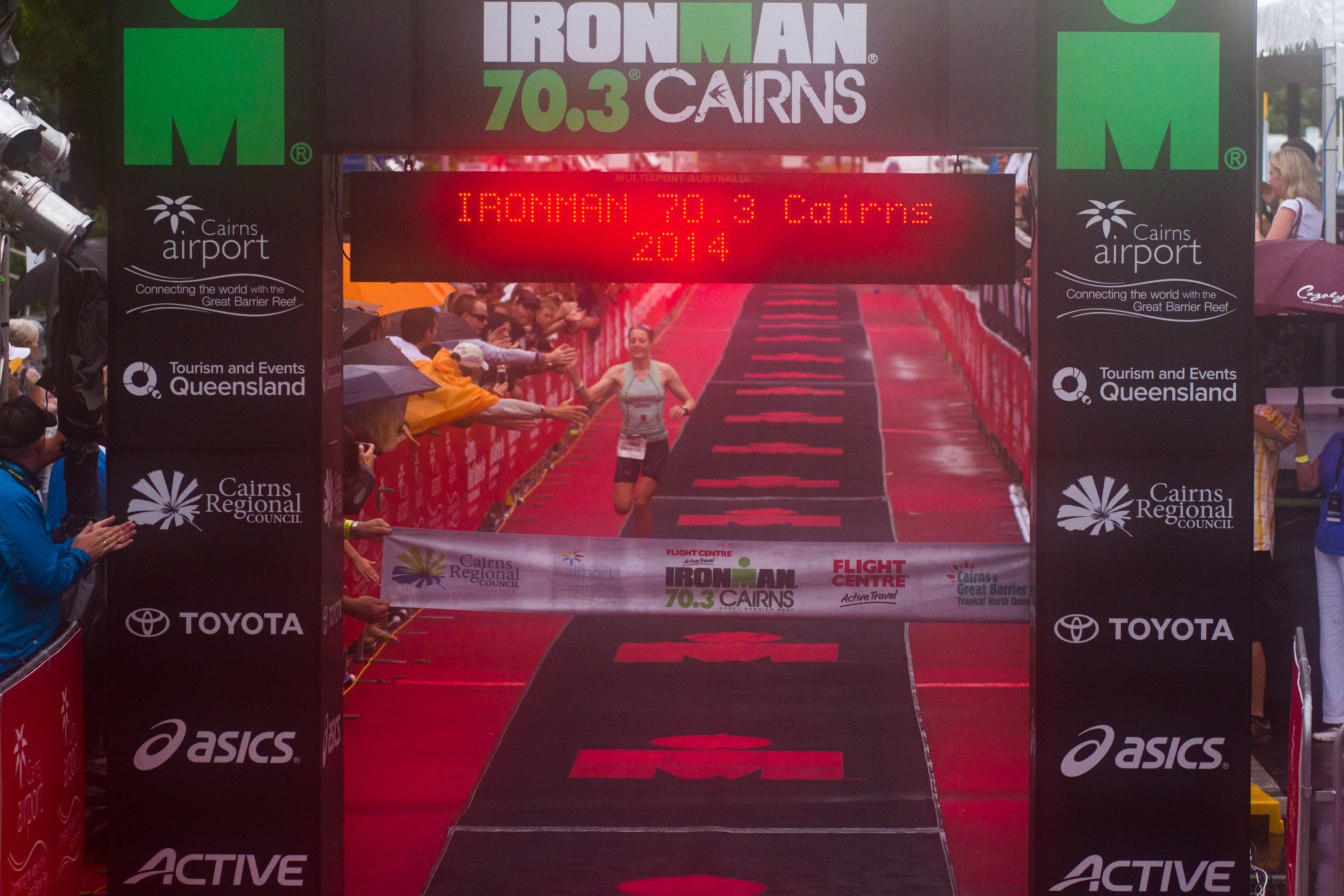 Candice Hammond _IM 70.3 Cairns 2014