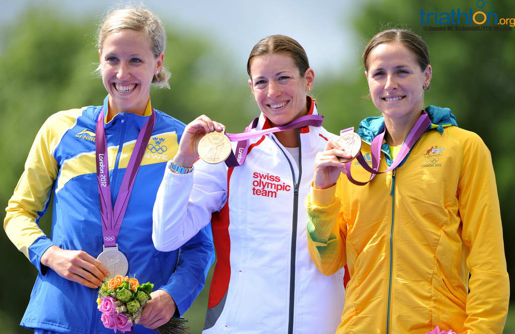 WOMEN'S TRI MEDALLISTS LONDON 2012